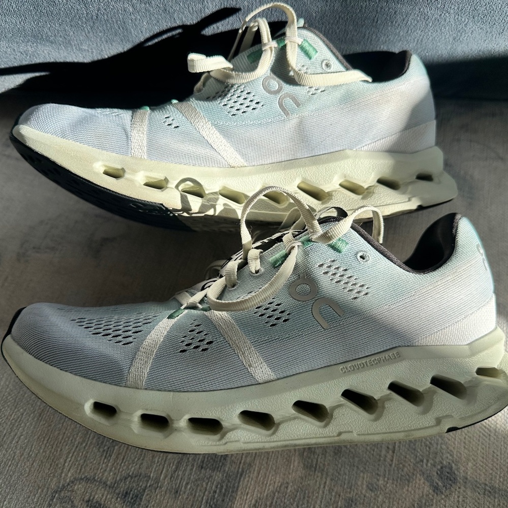 Women’s ON Cloudsurfer Running Sneakers Size 9 Mineral Aloe - Picture 9 of 12